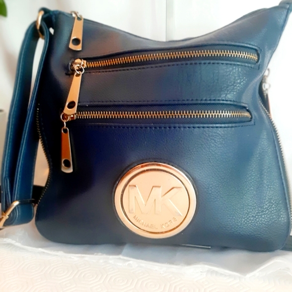 Michael kors crossbody Bag - Picture 3 of 16